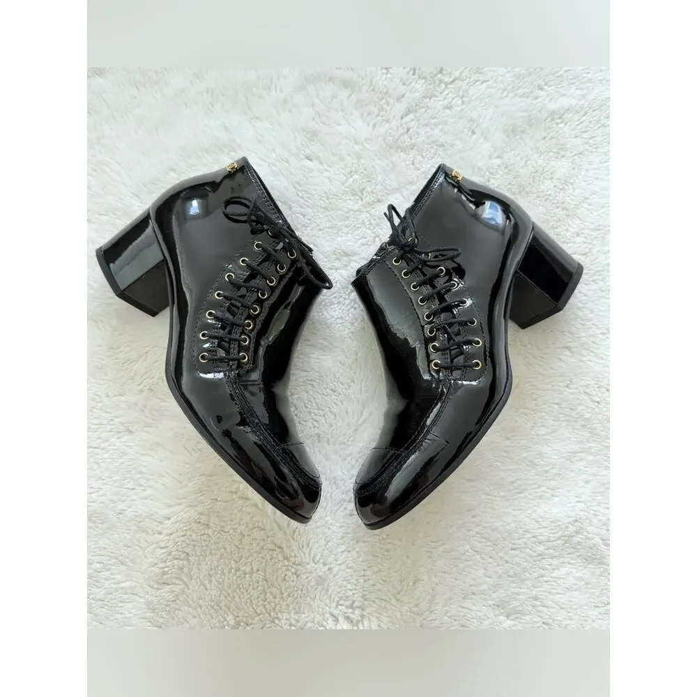 Chanel Lace Up Ankle Boots Black Patent Leather Block Heel CC 39 EU